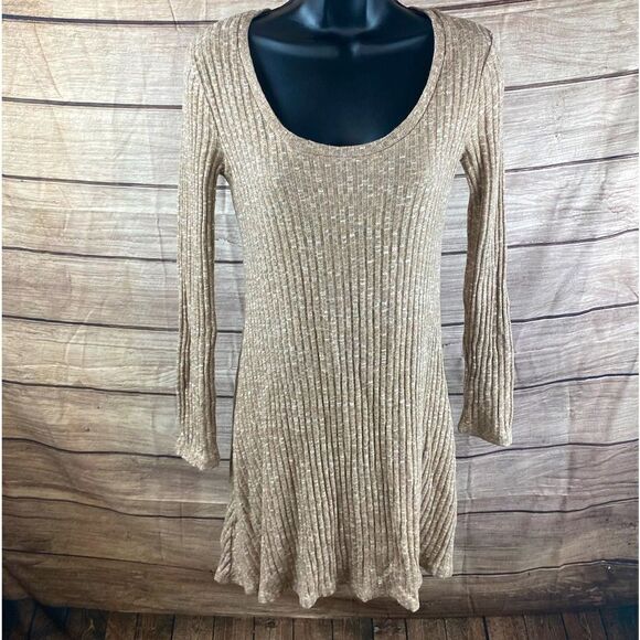 Daytrip Dresses & Skirts - Ladies size small dress by Daytrip